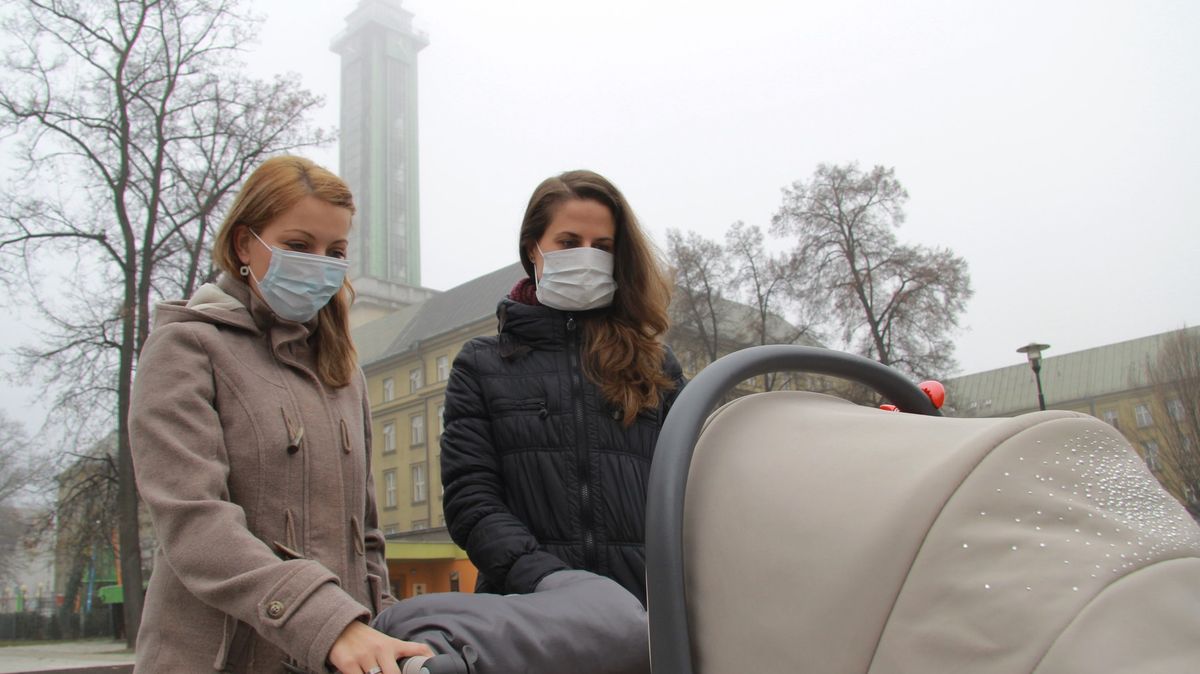 K úmrtí na covid-19 přispívá znečištěný vzduch. Nejvíc v Česku, říká studie